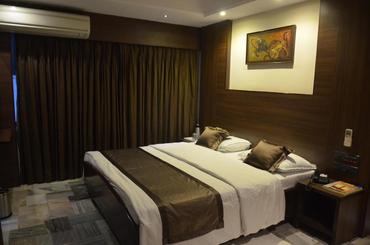 Jaya Residency Hotel Kakinada Bagian luar foto