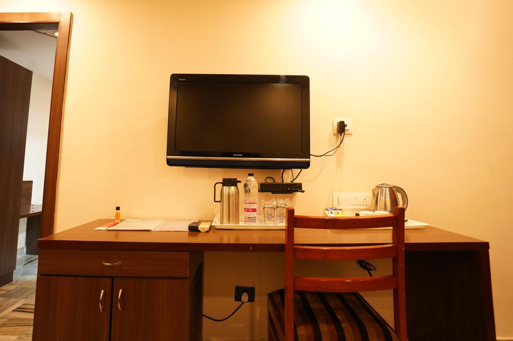 Jaya Residency Hotel Kakinada Bagian luar foto